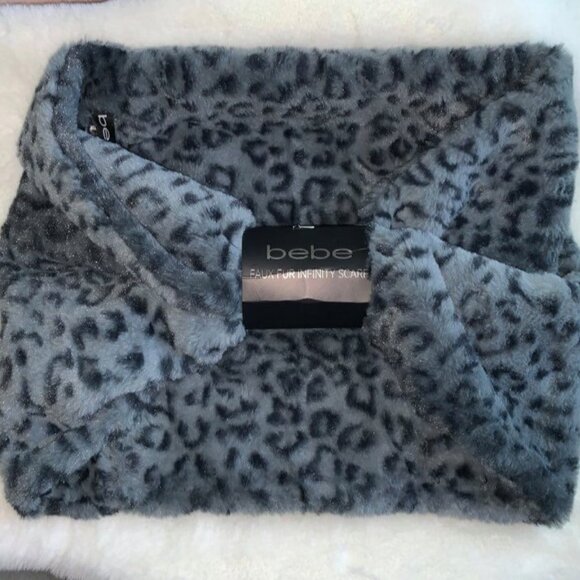 Bebe Faux Fur Infinity Scarf Leopard - Picture 1 of 3